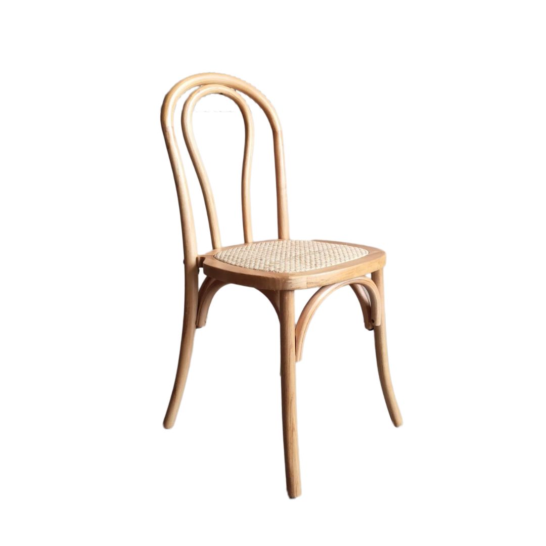 scaun-bistro-provence-lemn-wedeco Scaun de evenimente Provence din lemn masiv cu design rustic elegant, pentru nunți în aer liber și restaurante - fata